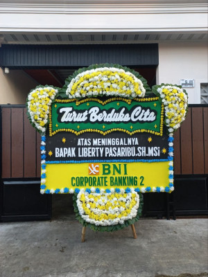 Papan Bunga Duka di Bayah